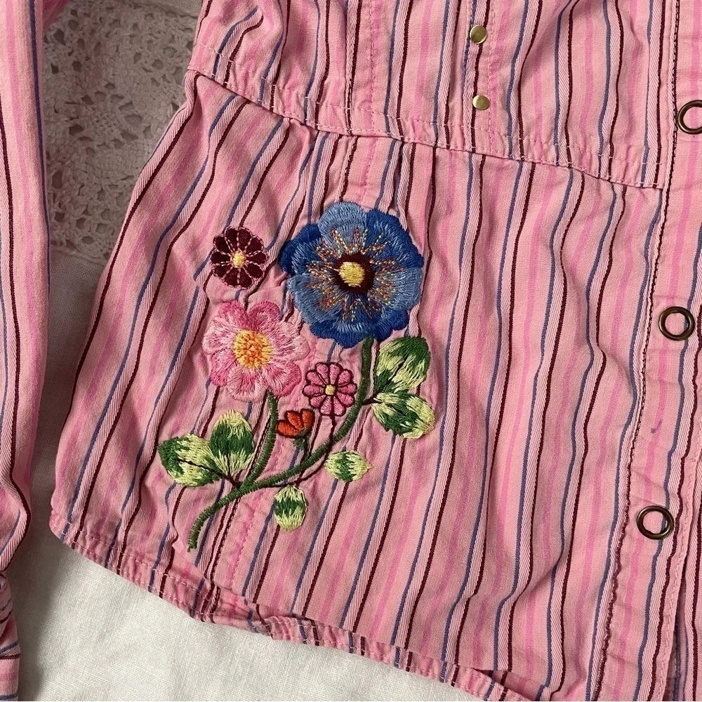 The Childrens Place Medium 7/8 Shirt pink snap Button embroidered western